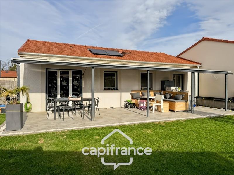 Maison - 74 m² - 4 pièces