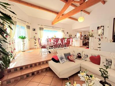 Maison - 130 m² - 5 pièces