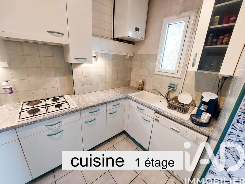 Maison - 194 m² - 14 pièces