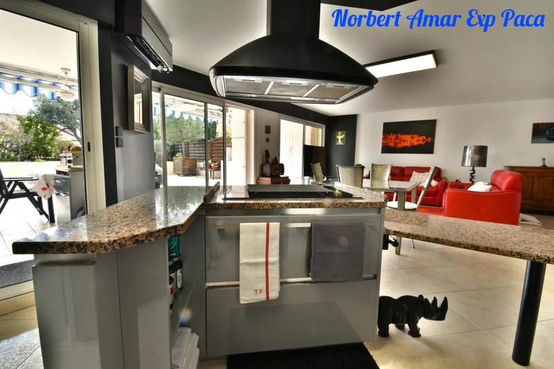 Appartement - 100 m² - 5 pièces