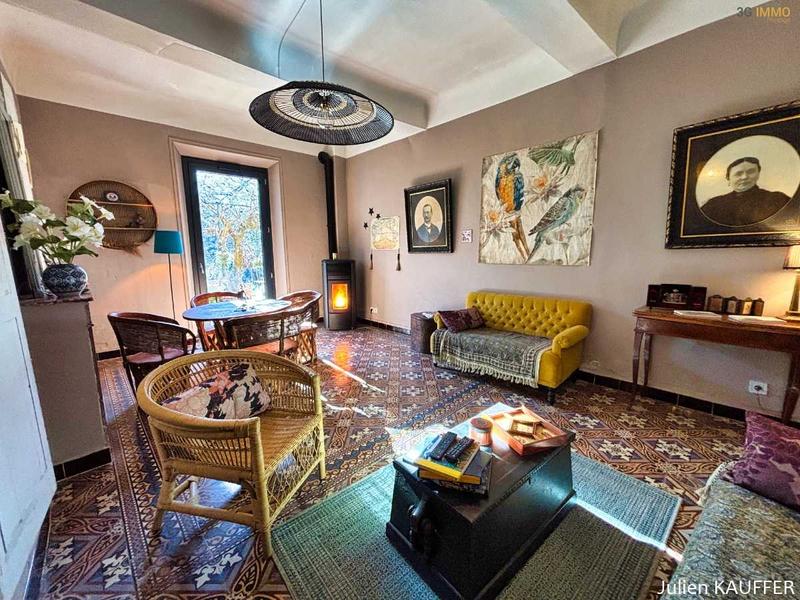 Maison - 482 m² - 14 pièces