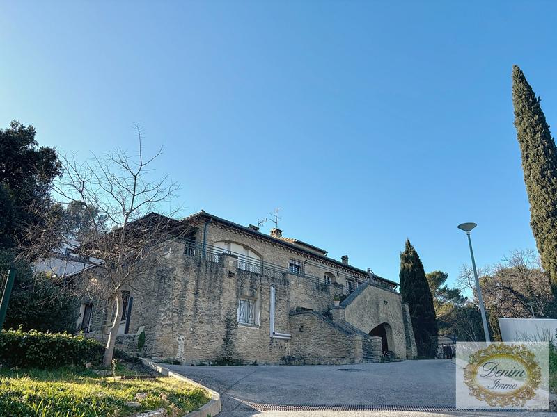 Appartement - 95 m² - 3 pièces