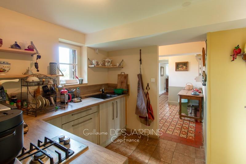 Maison - 175 m² - 9 pièces