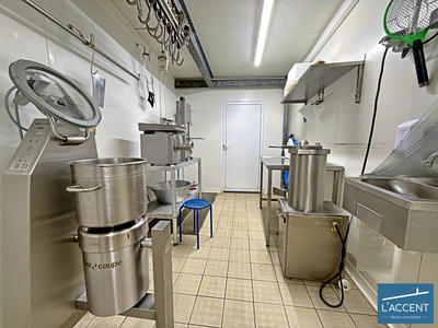 Fonds de commerce - 110 m²