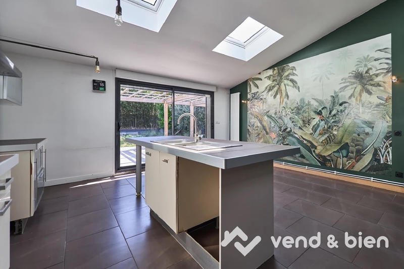 Appartement - 120 m² - 5 pièces