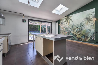 Appartement - 120 m² - 5 pièces