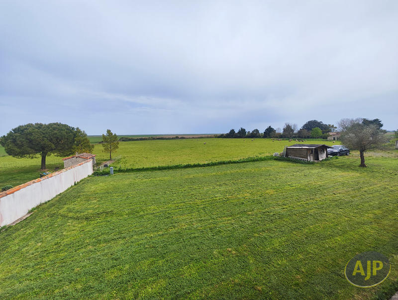 Maison - 263 m² - 8 pièces