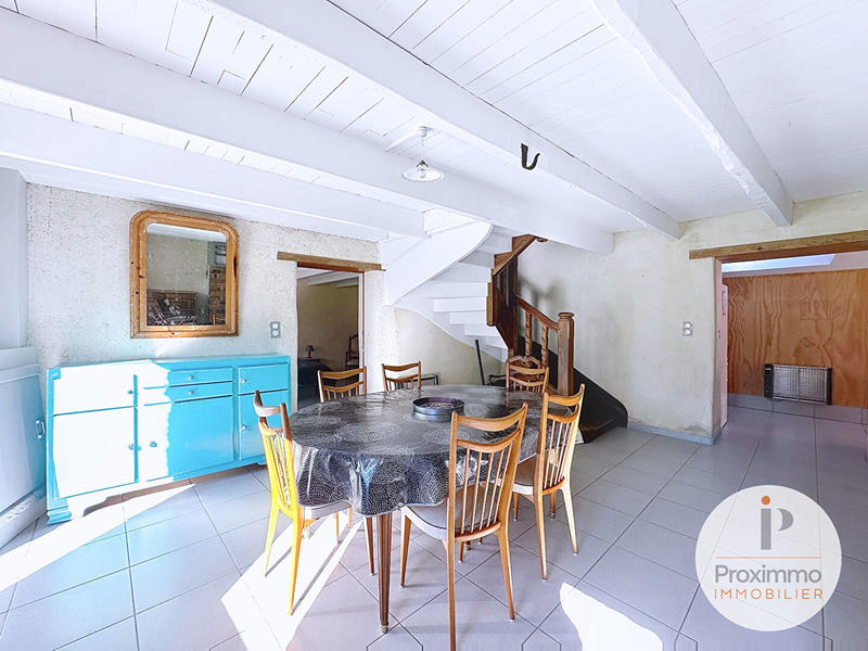 Maison - 104 m² - 4 pièces