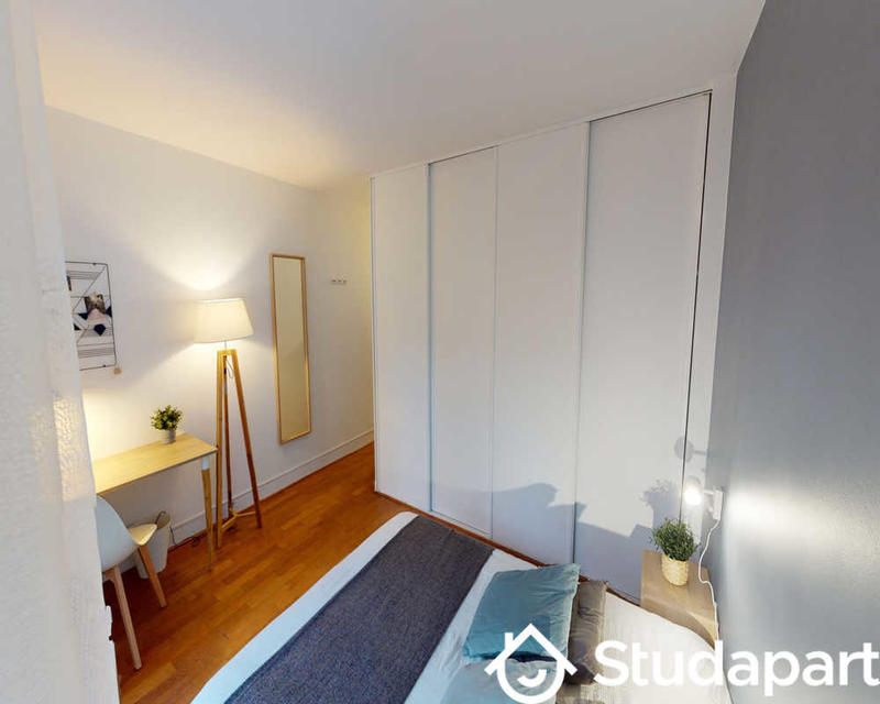 Chambre - 75 m² - 1 pièce