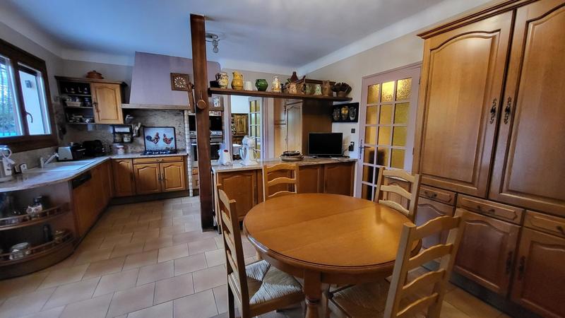 Maison - 180 m² - 7 pièces