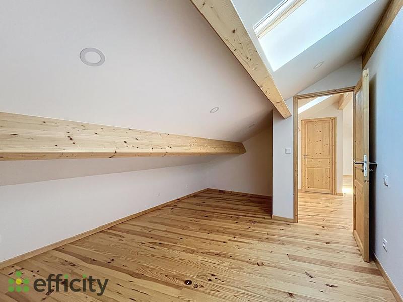 Maison - 136 m² - 5 pièces