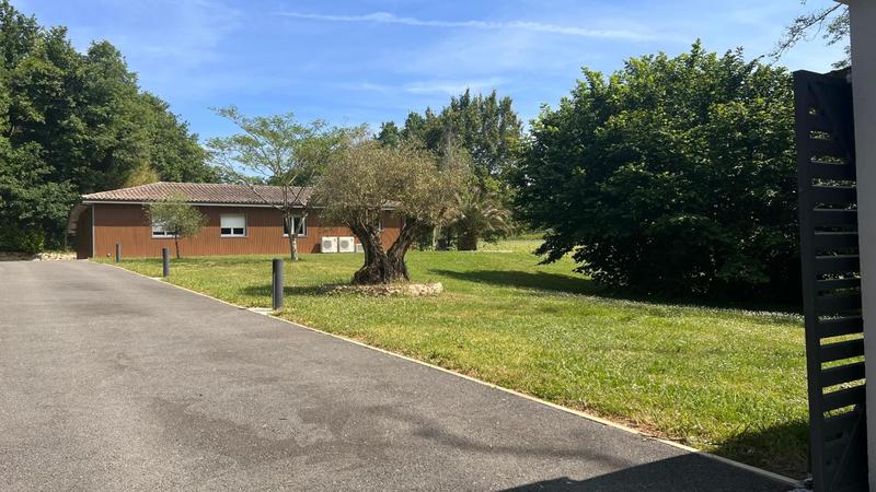 Maison - 161 m² - 7 pièces