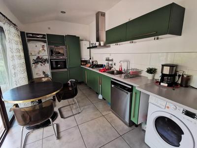 Appartement - 84 m² - 3 pièces