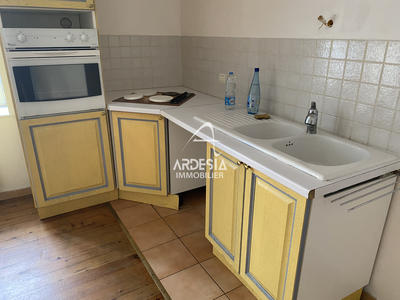 Maison - 180 m² - 9 pièces