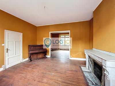 Maison - 205 m² - 8 pièces