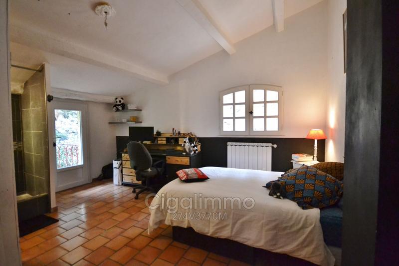 Maison en pierre - 279 m² - 11 pièces