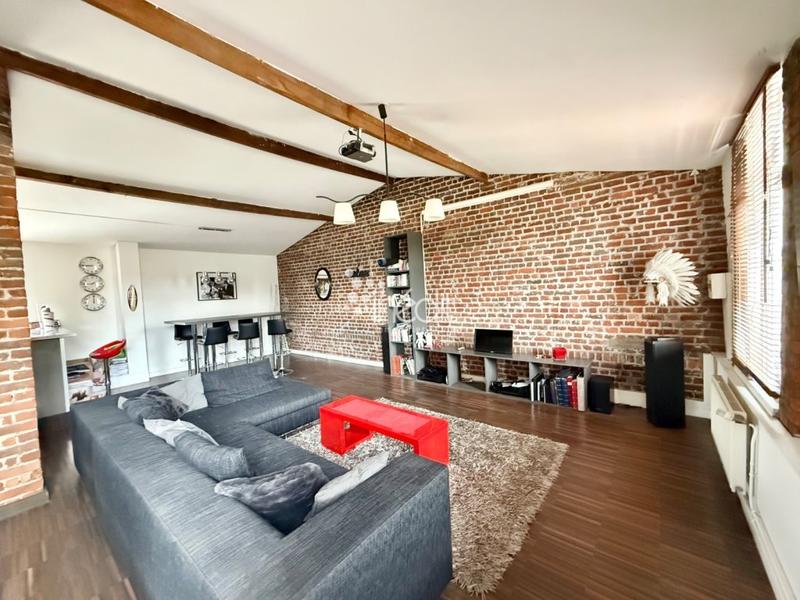 Maison - 218 m² - 8 pièces