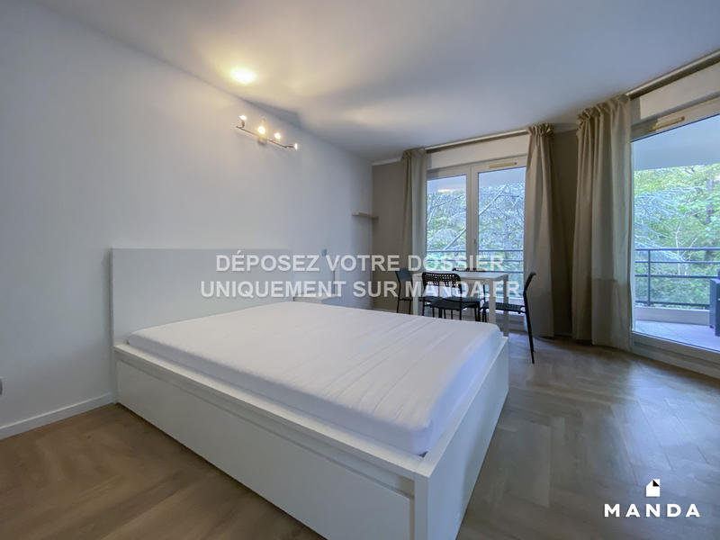 Chambre - 10 m² - 4 pièces