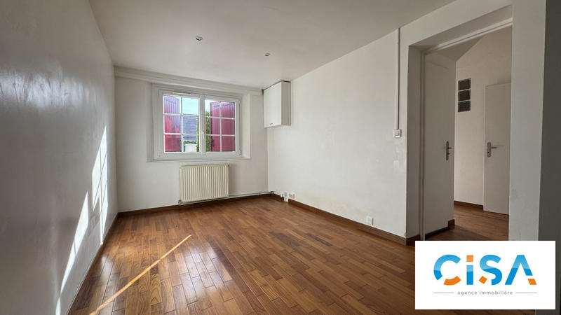 Maison traditionnelle - 125 m² - 6 pièces