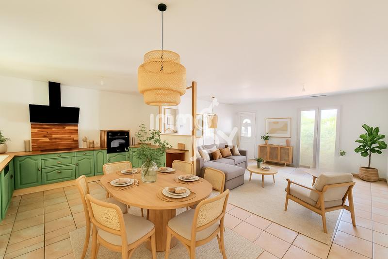 Maison - 93 m² - 5 pièces