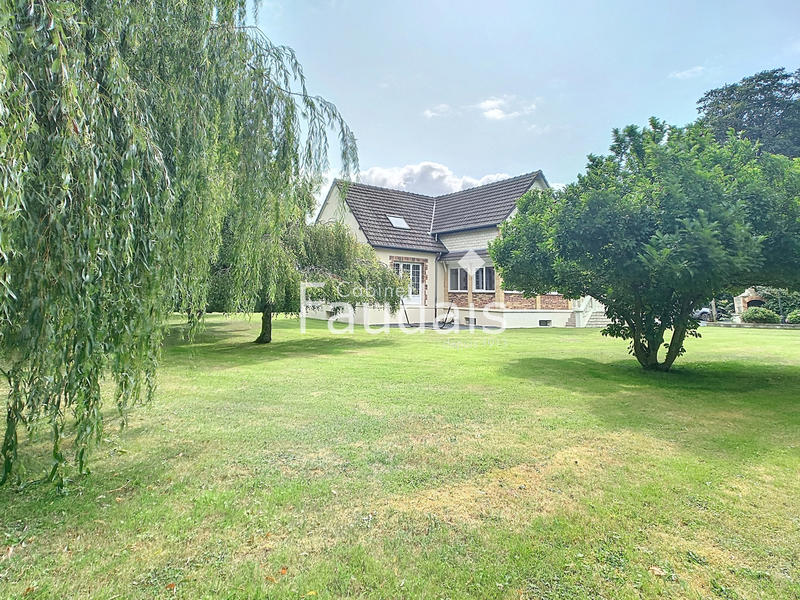 Maison - 198 m² - 8 pièces