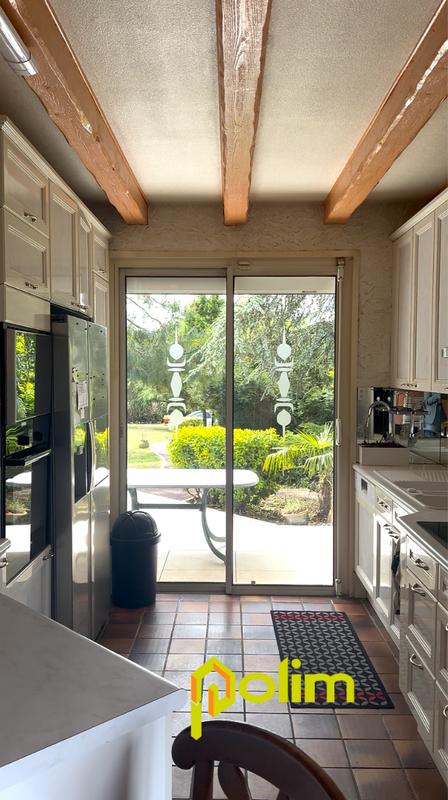 Maison - 166 m² - 6 pièces