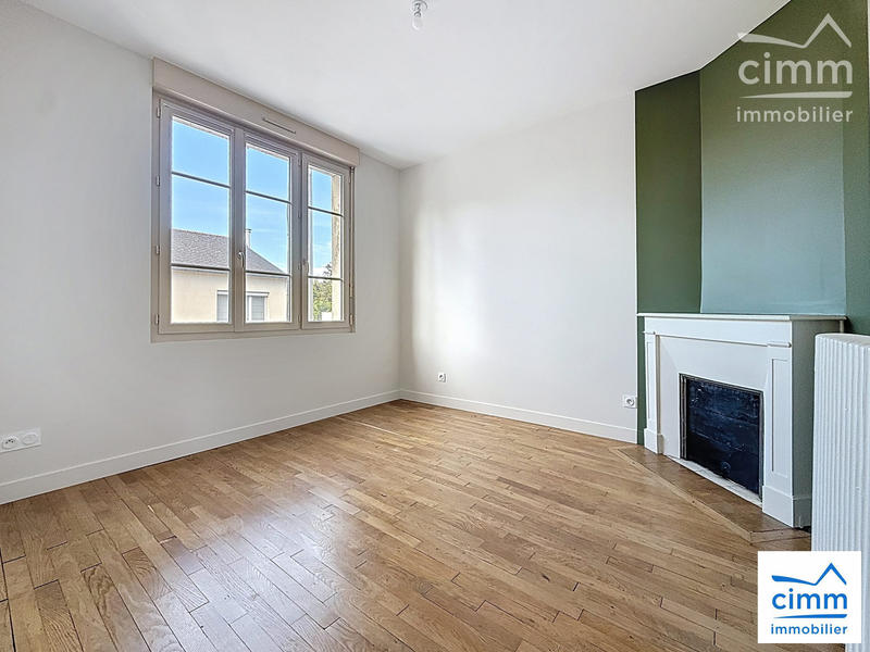 Maison - 98 m² - 5 pièces