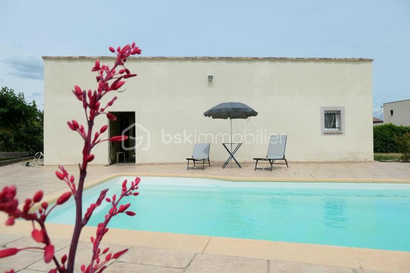 Villa - 100 m² - 6 pièces