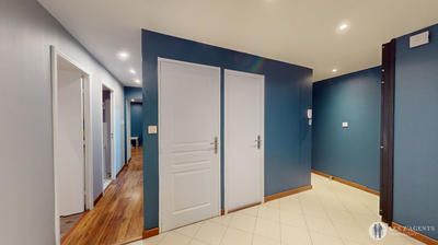 Appartement - 80 m² - 4 pièces