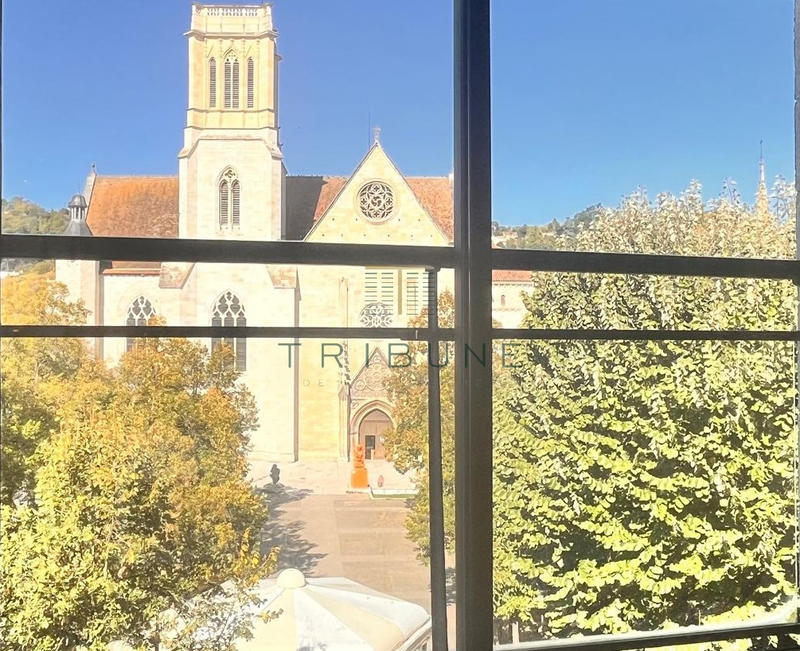 Appartement - 105 m² - 3 pièces