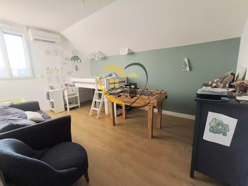 Maison de ville - 254 m² - 1 pièce