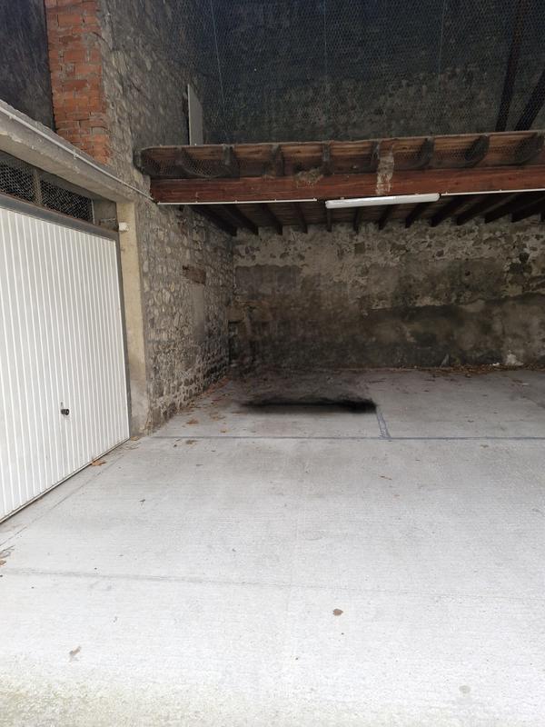 Parking / Garage - 10 m²