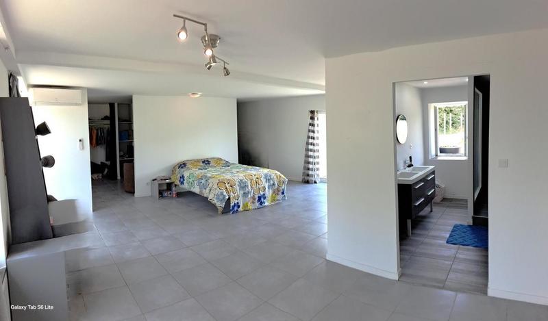 Maison - 280 m² - 8 pièces