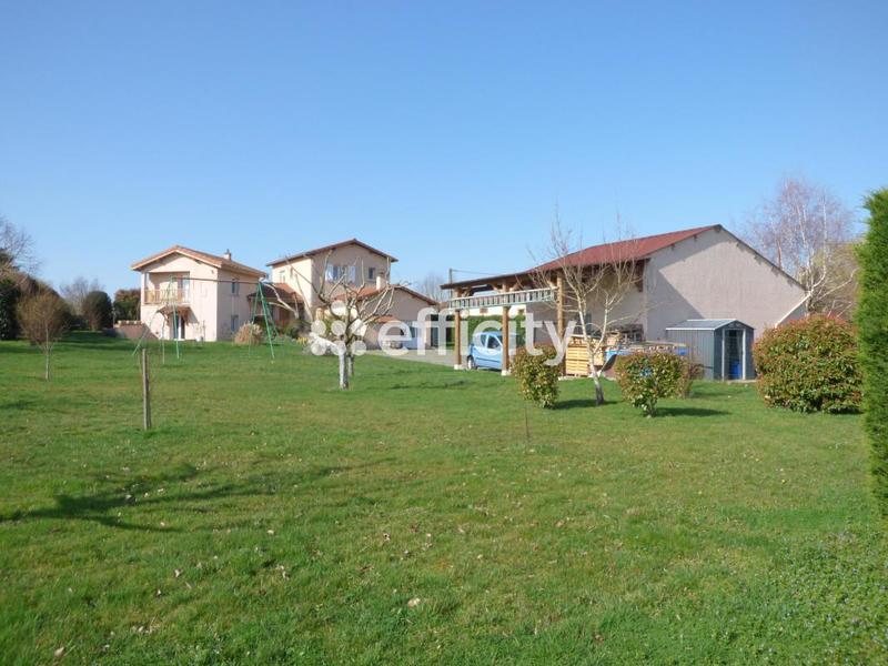Villa - 205 m² - 9 pièces