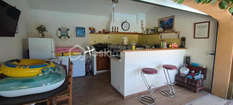 Demeure - 160 m² - 5 pièces