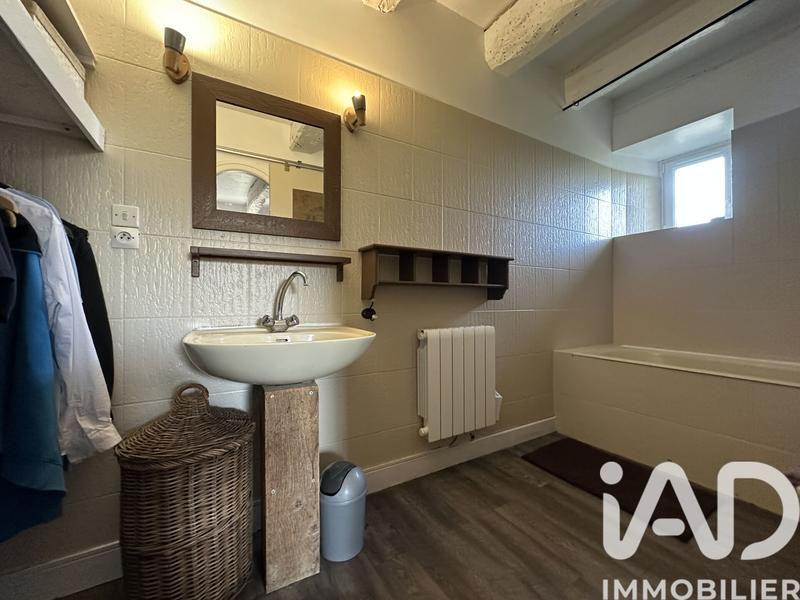 Maison - 210 m² - 8 pièces