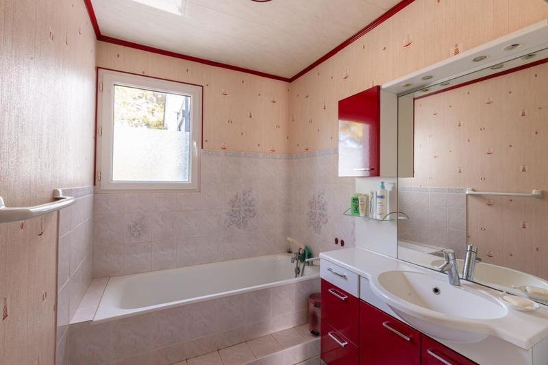 Maison - 187 m² - 6 pièces