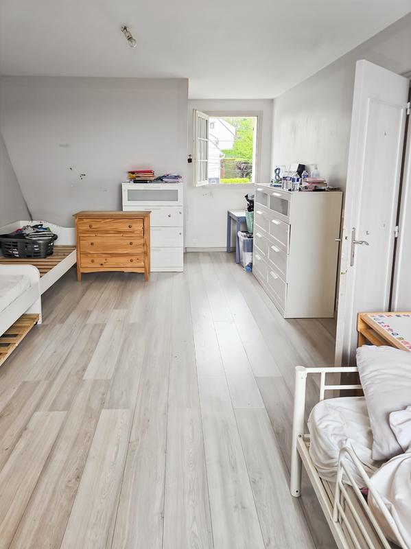 Maison - 240 m² - 7 pièces