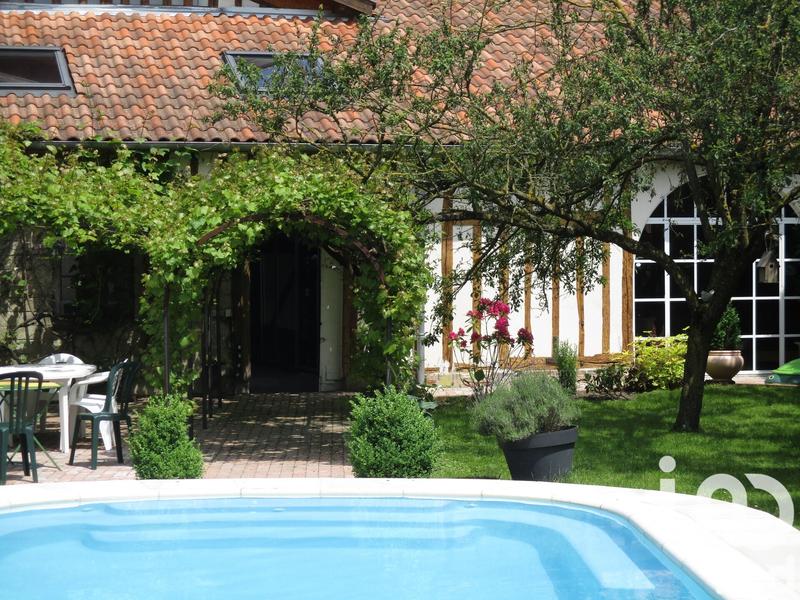 Maison de village - 235 m² - 6 pièces