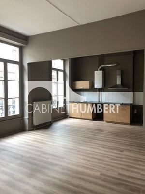 Appartement - 99 m² - 4 pièces
