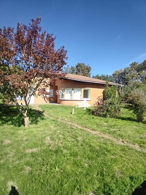 Maison - 180 m² - 5 pièces