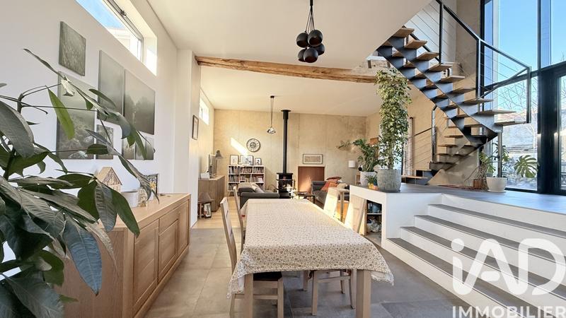 Maison - 215 m² - 6 pièces