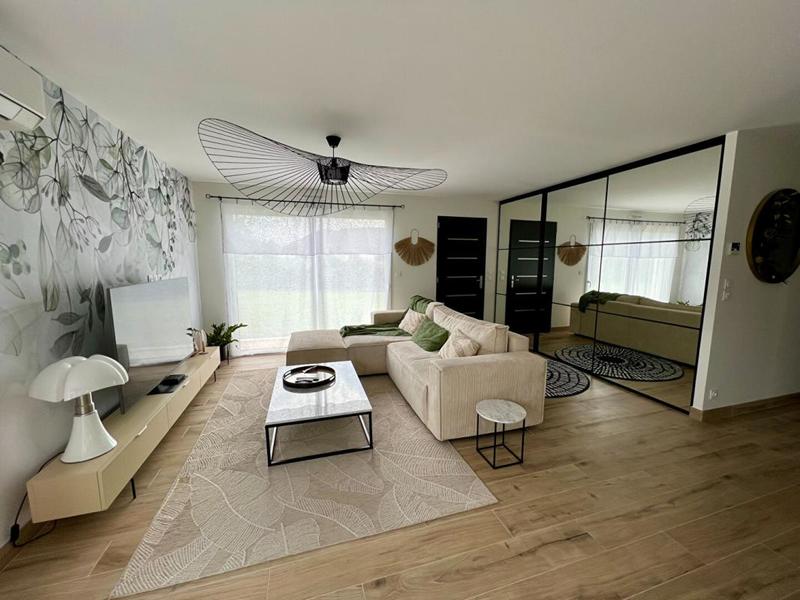 Maison - 103 m² - 4 pièces