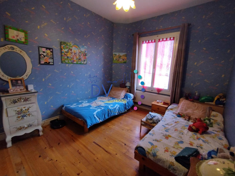 Maison - 170 m² - 8 pièces