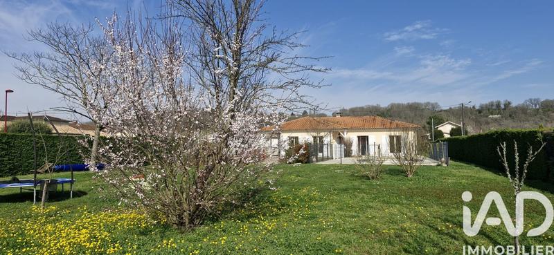 Maison - 121 m² - 6 pièces