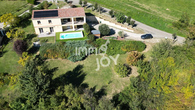 Maison - 164 m² - 6 pièces