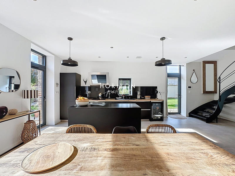 Maison ancienne - 145 m² - 7 pièces