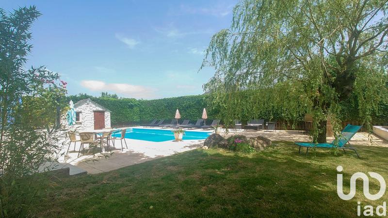 Maison de maîtres - 190 m² - 8 pièces