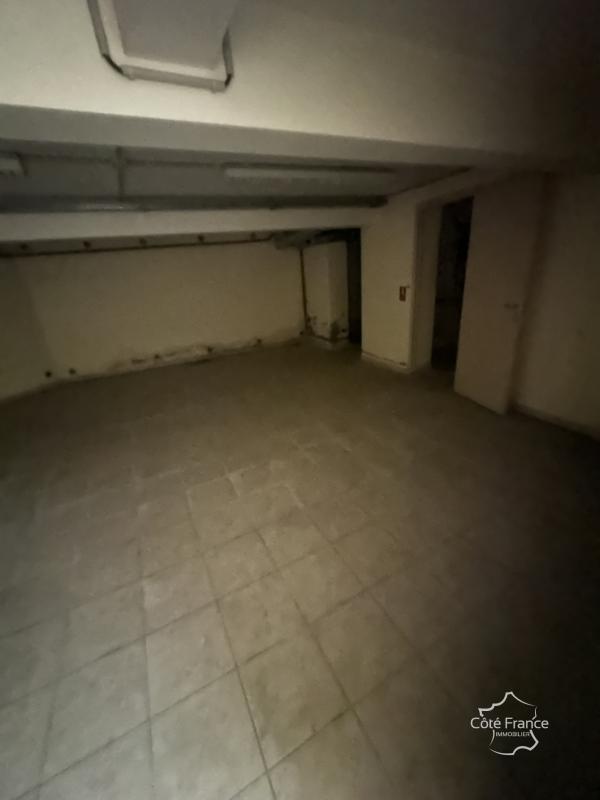 Local commercial - 348 m²