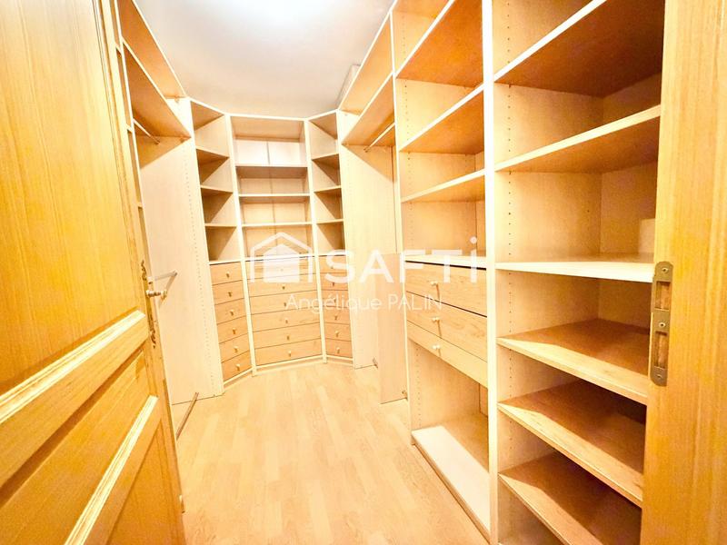 Maison - 159 m² - 6 pièces